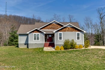 664 Green Ridge Tr, Harriman, TN 37748