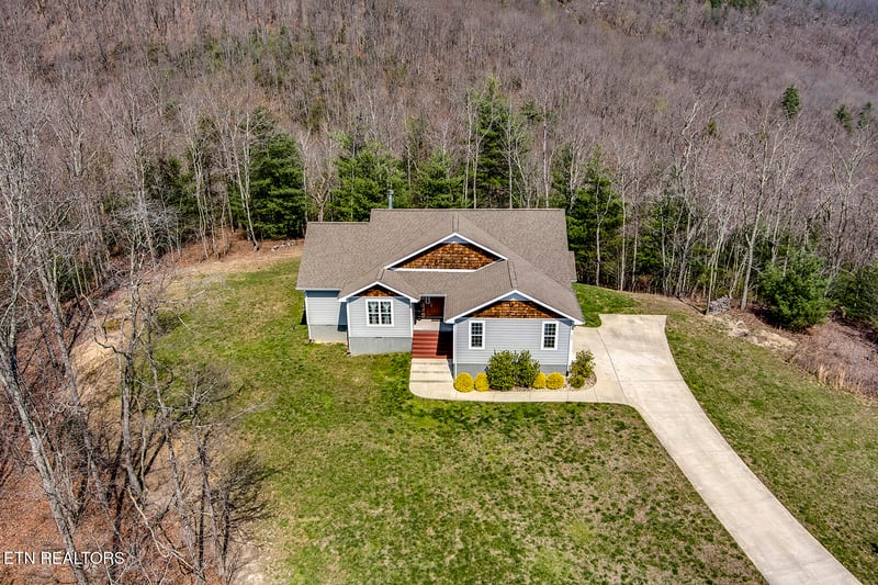 664 Green Ridge Tr, Harriman, TN 37748