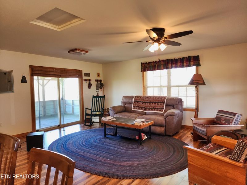 665 Brewstertown Rd, Robbins, TN 37852
