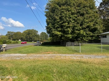 6650 E Andrew Johnson Hwy, Whitesburg, TN 37891
