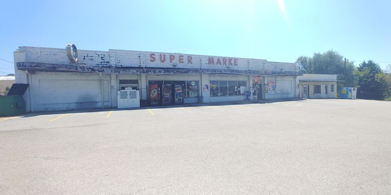 6651 Highway 411, Greenback, TN 37742