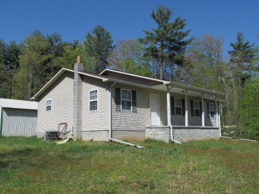 667 Flat Fork Rd, Wartburg, TN 37887