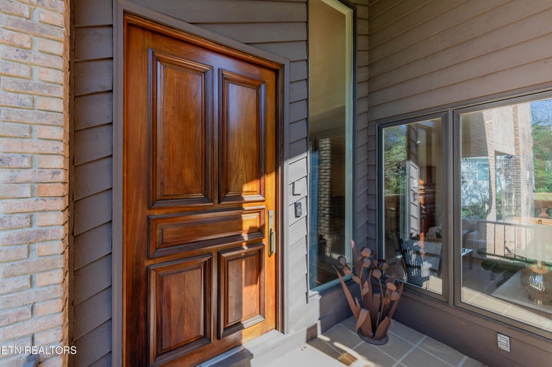 667 Kenesaw Ave, Knoxville, TN 37919