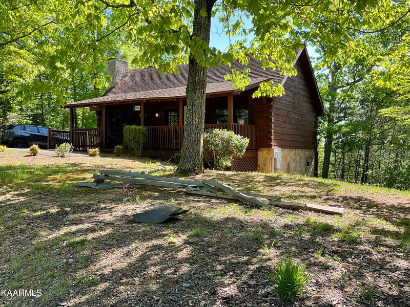 667 Kings Hills Blvd, Pigeon Forge, TN 37862