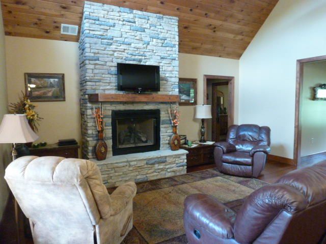 667 Rudd Hollow Rd, Townsend, TN 37882