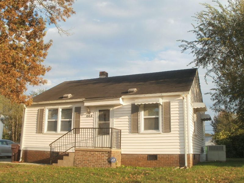 668 E Lincoln Rd, Alcoa, TN 37701