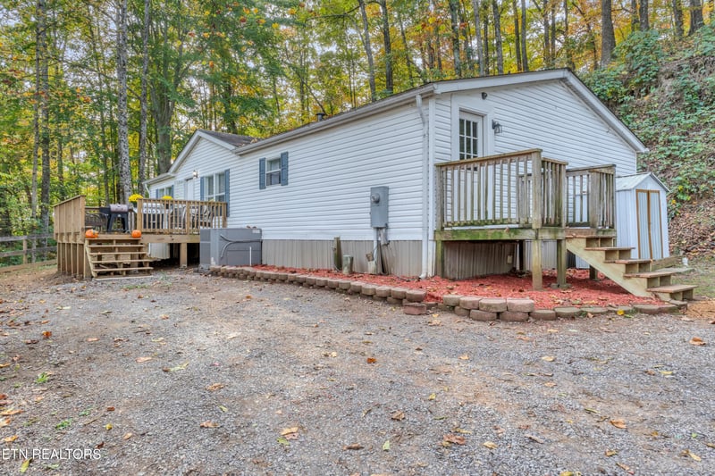 668 Self Hollow Rd, Rockford, TN 37853