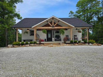 669 Crooked Branch Pvt Rd, Huntsville, TN 37756
