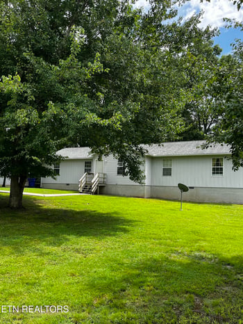 669 Myrtle Ave, Crossville, TN 38555