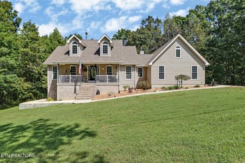 669 Potter Rd, Crossville, TN 38571