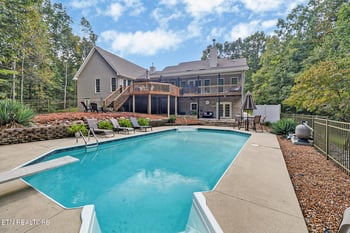 669 Potter Rd, Crossville, TN 38571