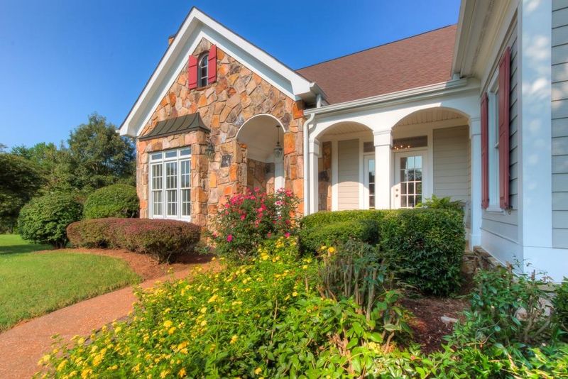 6690 Riverview Golf Dr, Loudon, TN 37774