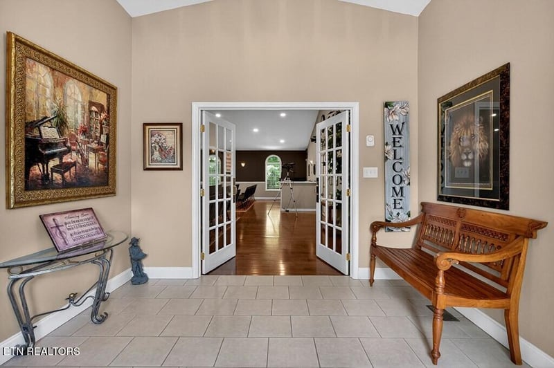 67 Woodlands Ct, Crossville, TN 38571