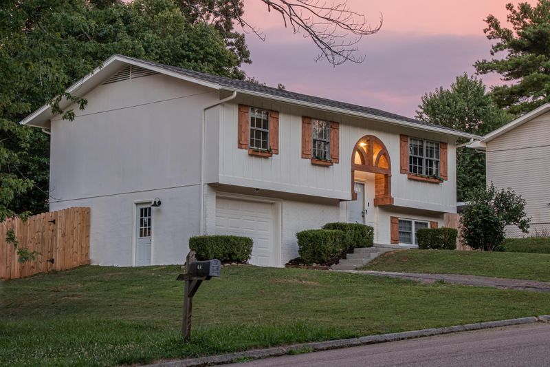 6704 Ellesmere Dr, Knoxville, TN 37921