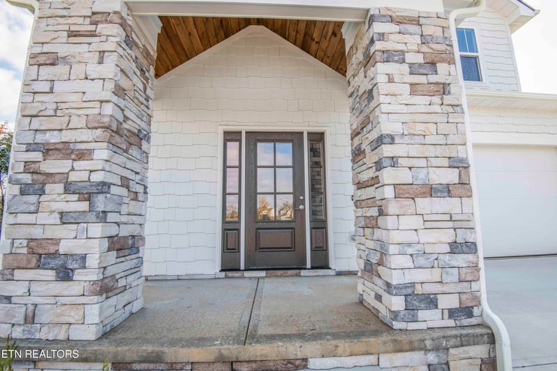 6704 Orange Petal Ln, Knoxville, TN 37931