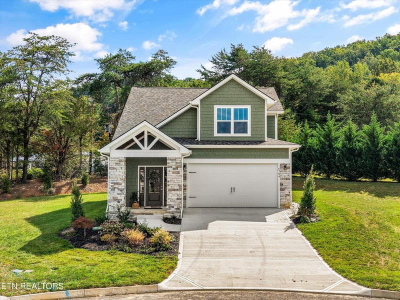 6704 Orange Petal Ln, Knoxville, TN 37931