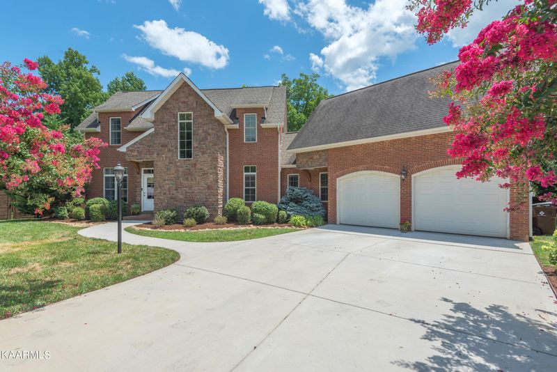 6706 Duncans Glen Dr, Knoxville, TN 37919