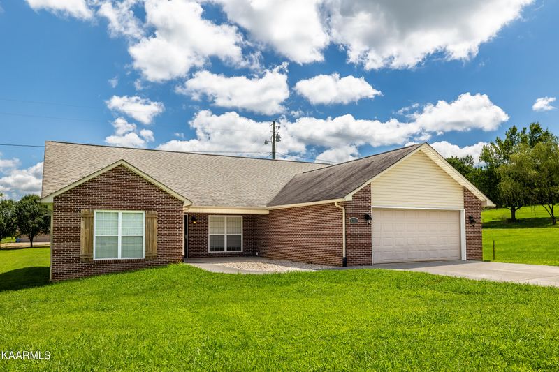 6708 Howard School Rd, Maryville, TN 37801