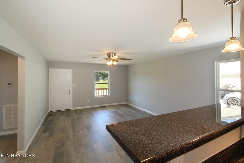 6708 Kern Rd, Knoxville, TN 37918