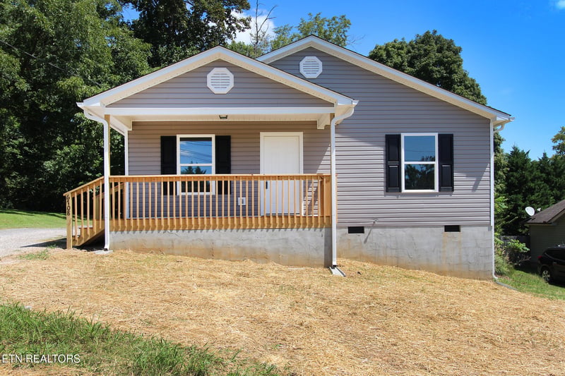 6708 Kern Rd, Knoxville, TN 37918