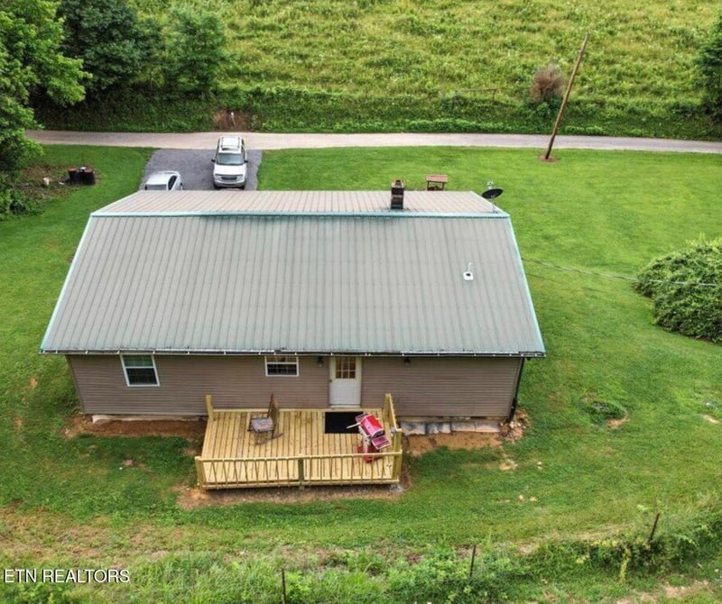 671 Hensley Hollow Rd, Thorn Hill, TN 37881