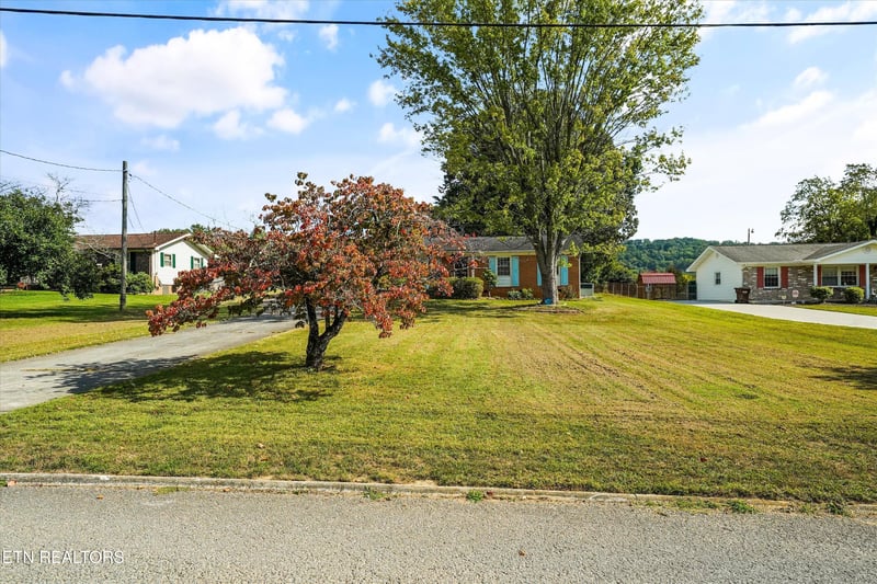 6712 Greenbrook Dr, Knoxville, TN 37931