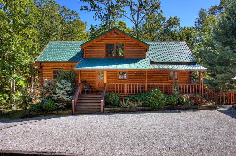 6715 Avens Ln, Tallassee, TN 37878