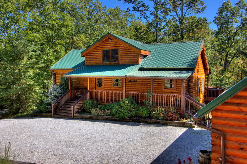 6715 Avens Ln, Tallassee, TN 37878