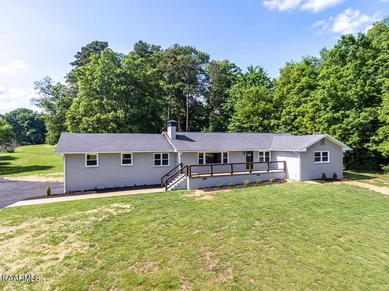6717 Ridgerock Ln, Knoxville, TN 37909