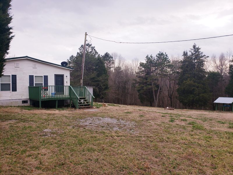 6717 Sunnyside Rd, Philadelphia, TN 37846