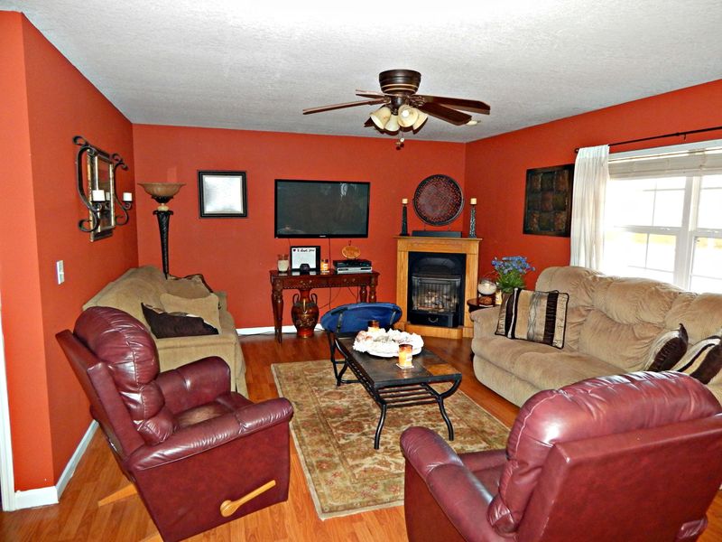 672 Gallaher Rd, Kingston, TN 37763