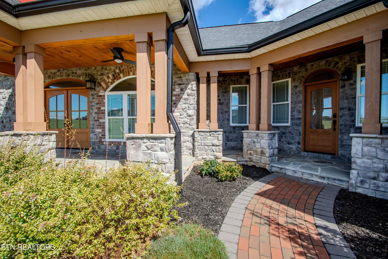672 Winding Creek Way, Walland, TN 37886