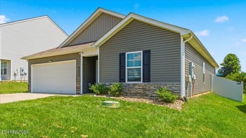 6728 Tall Shadow Ln, Knoxville, TN 37938