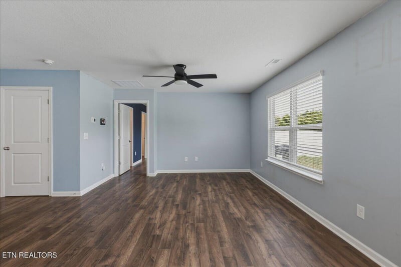 6728 Tall Shadow Ln, Knoxville, TN 37938