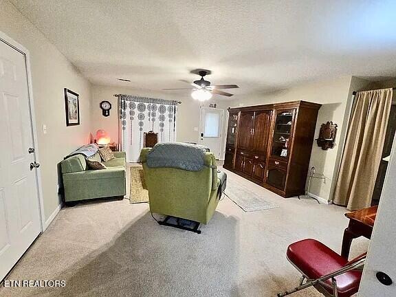 6729 Casa Bella Dr, Knoxville, TN 37918