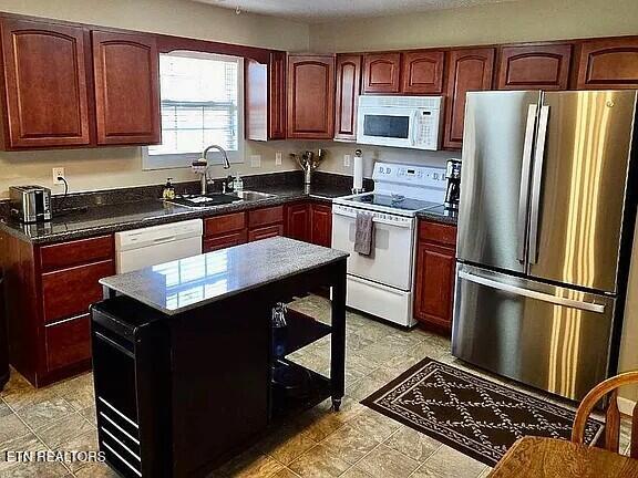 6729 Casa Bella Dr, Knoxville, TN 37918