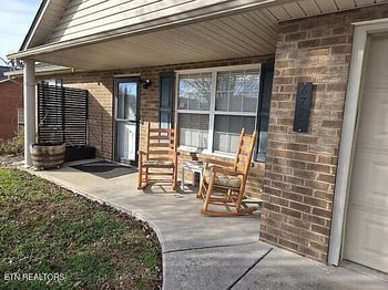6729 Casa Bella Dr, Knoxville, TN 37918