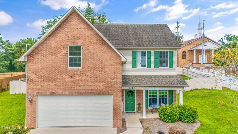 6729 Maple Creek Way, Knoxville, TN 37931