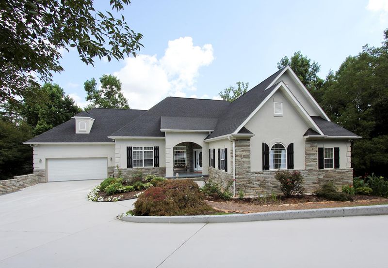 673 Sandpiper Dr, Vonore, TN 37885