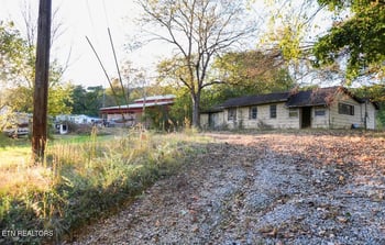 673 Self Hollow Rd, Rockford, TN 37853