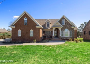 6736 Ingleside Ln, Knoxville, TN 37918