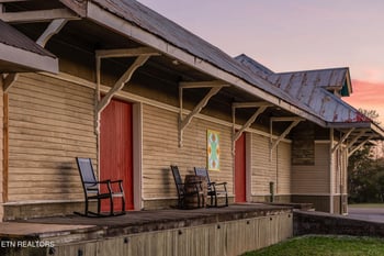 6736 Morganton Rd, Greenback, TN 37742