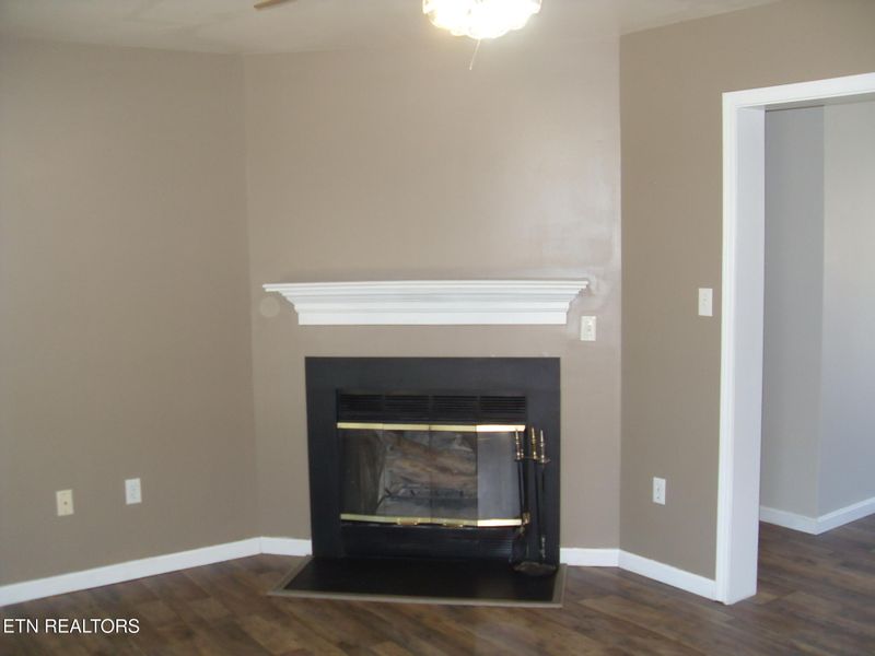 6737 Ridgeview Rd, Knoxville, TN 37918