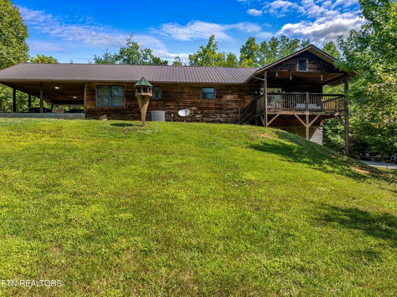 674 E Balls Hollow Rd, Cosby, TN 37722