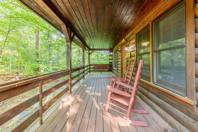674 Kings Hills Blvd, Pigeon Forge, TN 37863