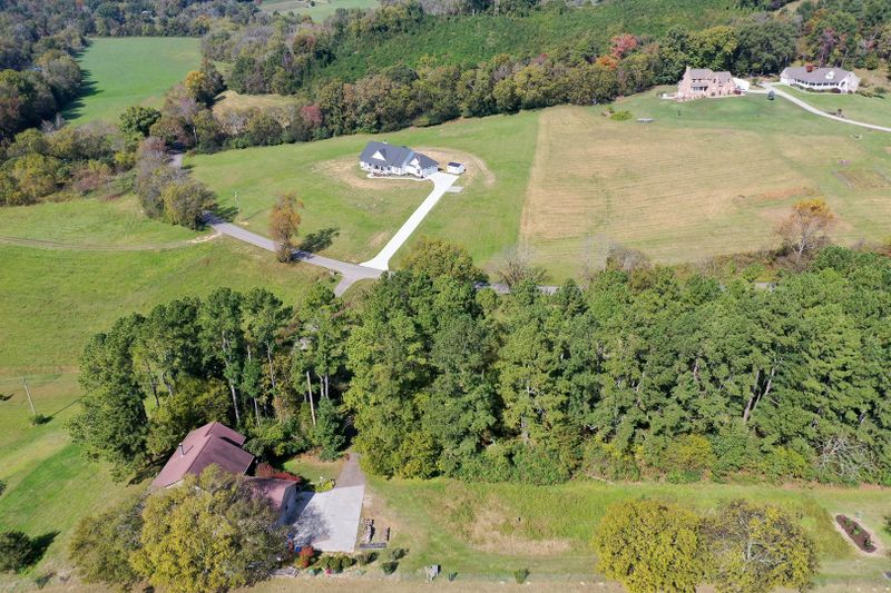674 Martin Mill Pike, Rockford, TN 37853
