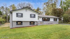 6741 Heatherbrook Dr, Knoxville, TN 37931