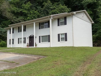 6745 Langston Dr, Knoxville, TN 37918