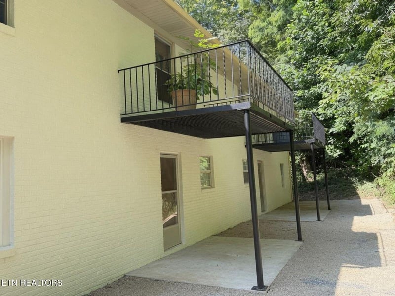 6745 Langston Dr, Knoxville, TN 37918