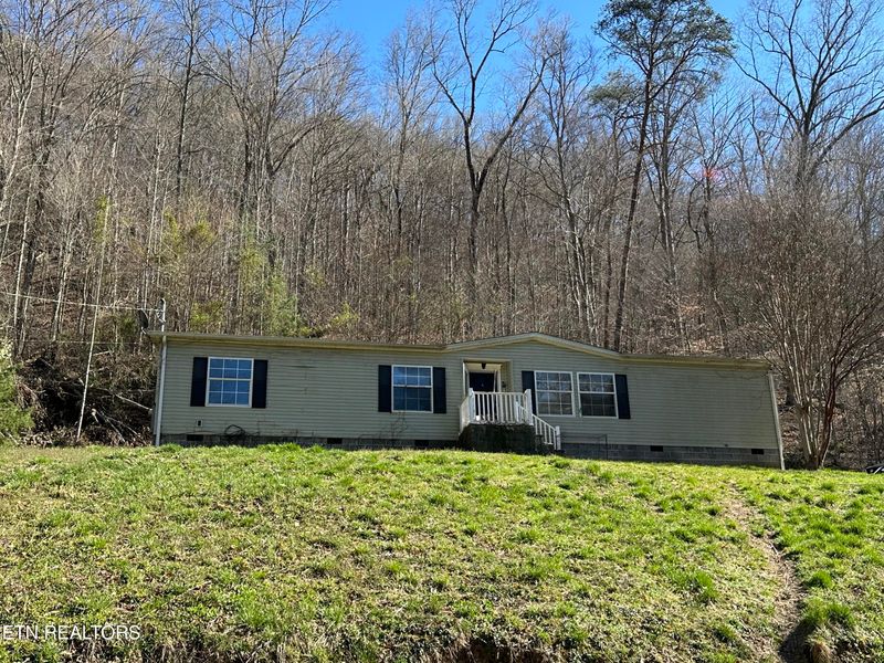 6745 Poor Valley Rd, Rutledge, TN 37861